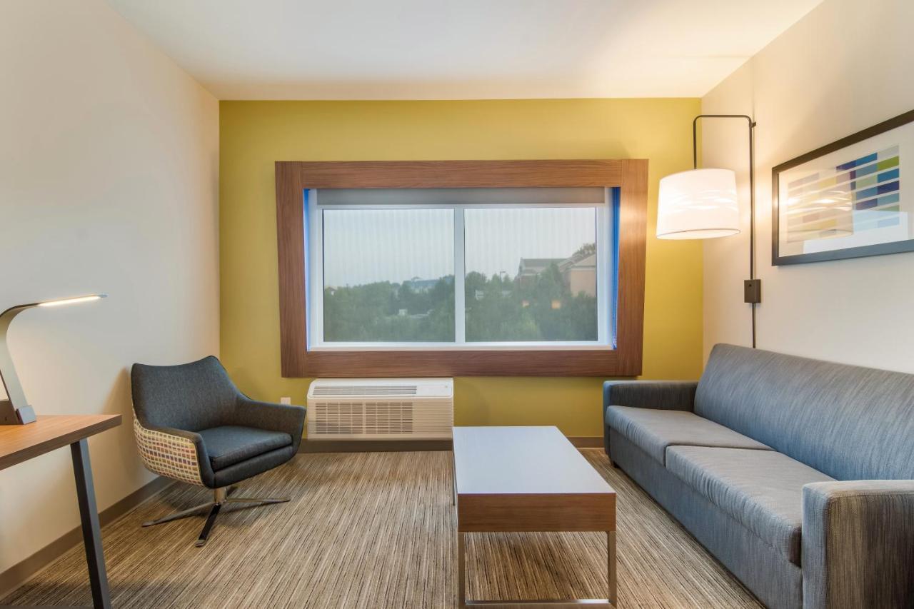 Holiday Inn Express & Suites - Asheboro By Ihg Zewnętrze zdjęcie